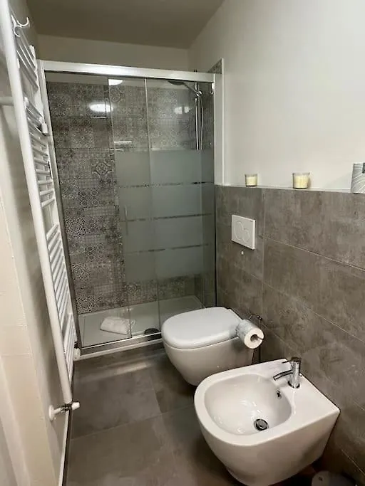 Nencionihouse- Modern Comfort Close To City Center Florence Apartment