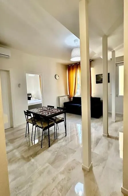 Apartment Nencionihouse- Modern Comfort Close To City Center Florence Italy